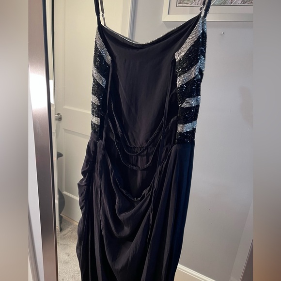 Pinko Striped Open Back Dress. Size 8 - Picture 12 of 15